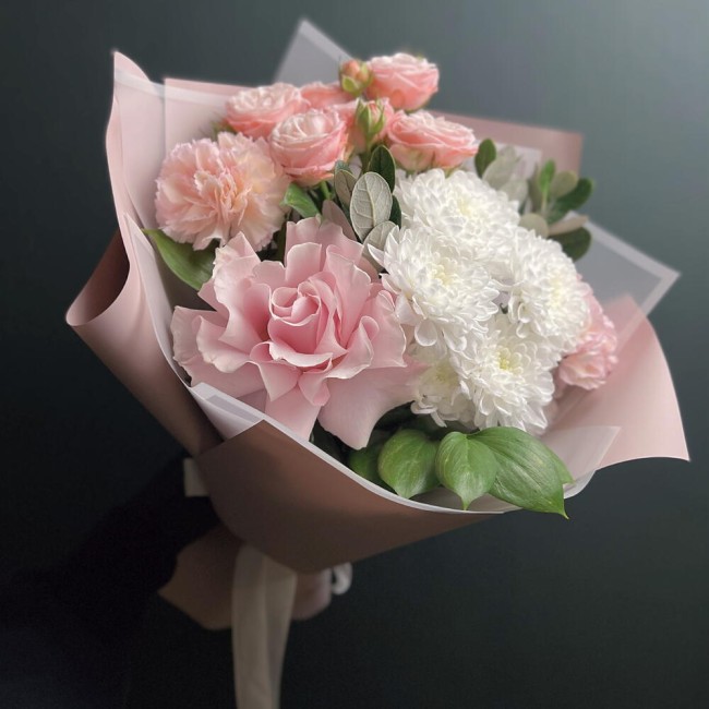 Букет цветов "Только чувства" Букет цветов "Только чувства"